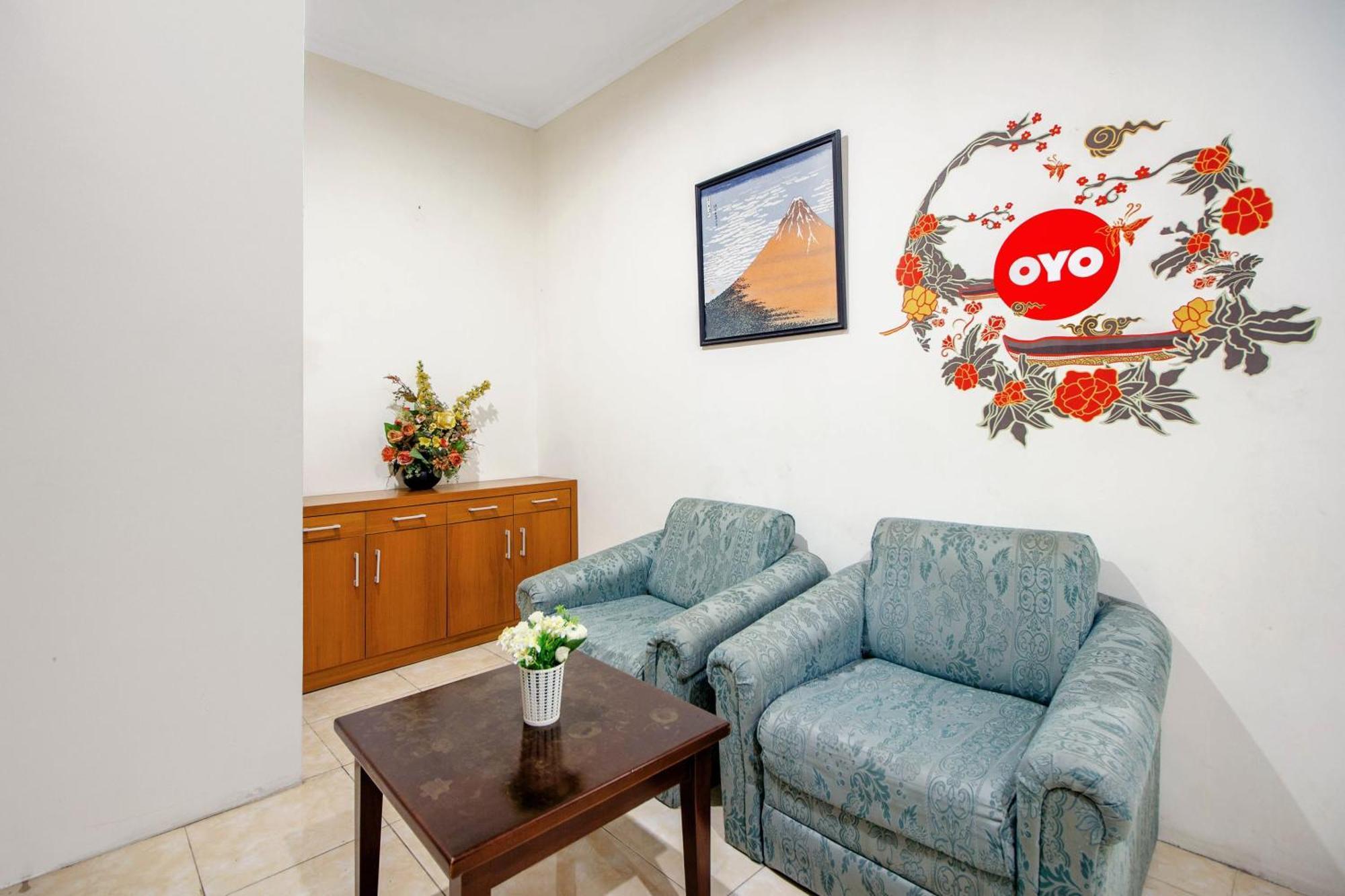 Hotel Super Oyo 250 De'Gadri Ndalem Jarakan Exterior foto
